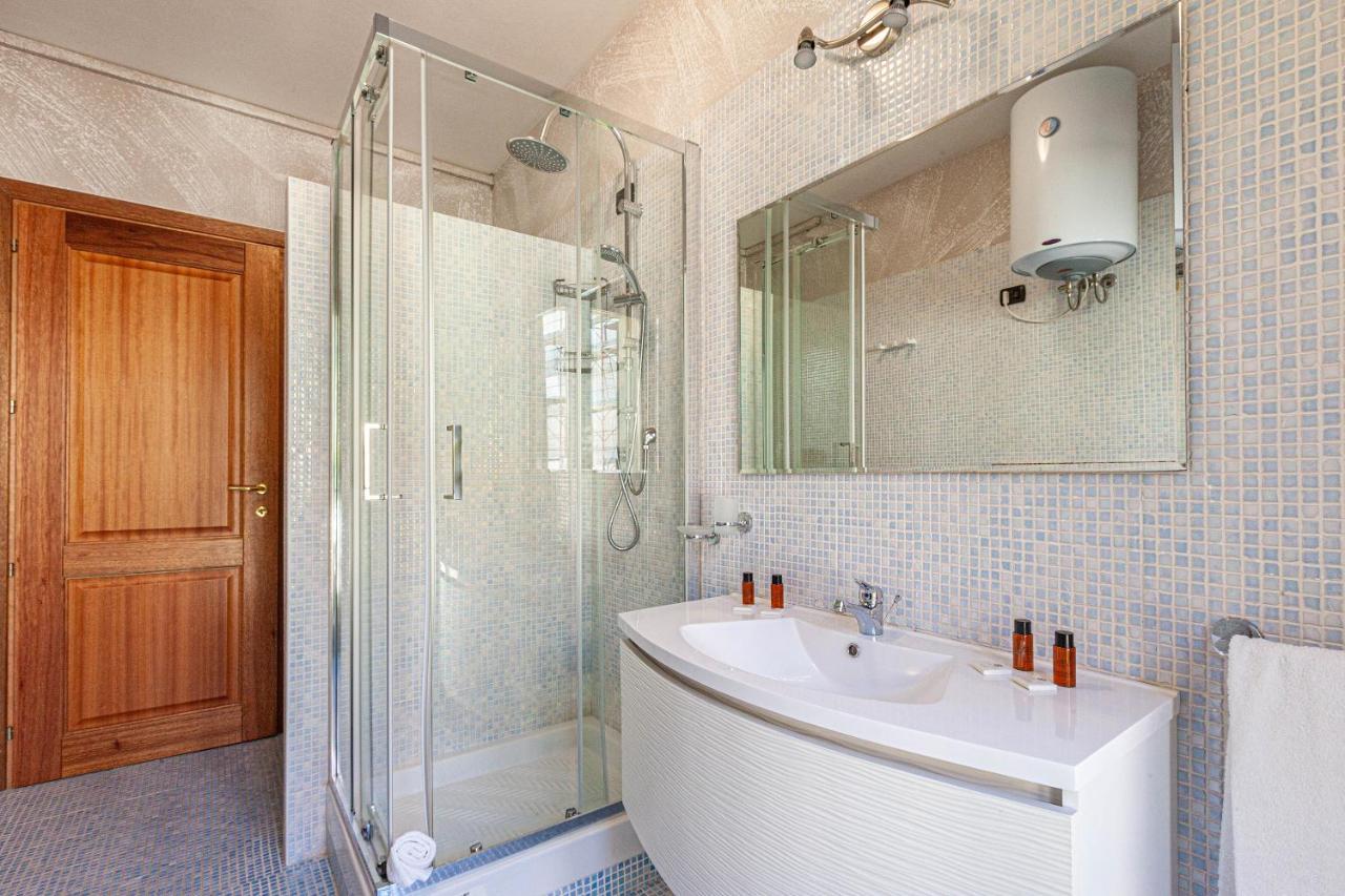Aparthotel Residenze Le Vele&Le Maree La Maddalena  Esterno foto