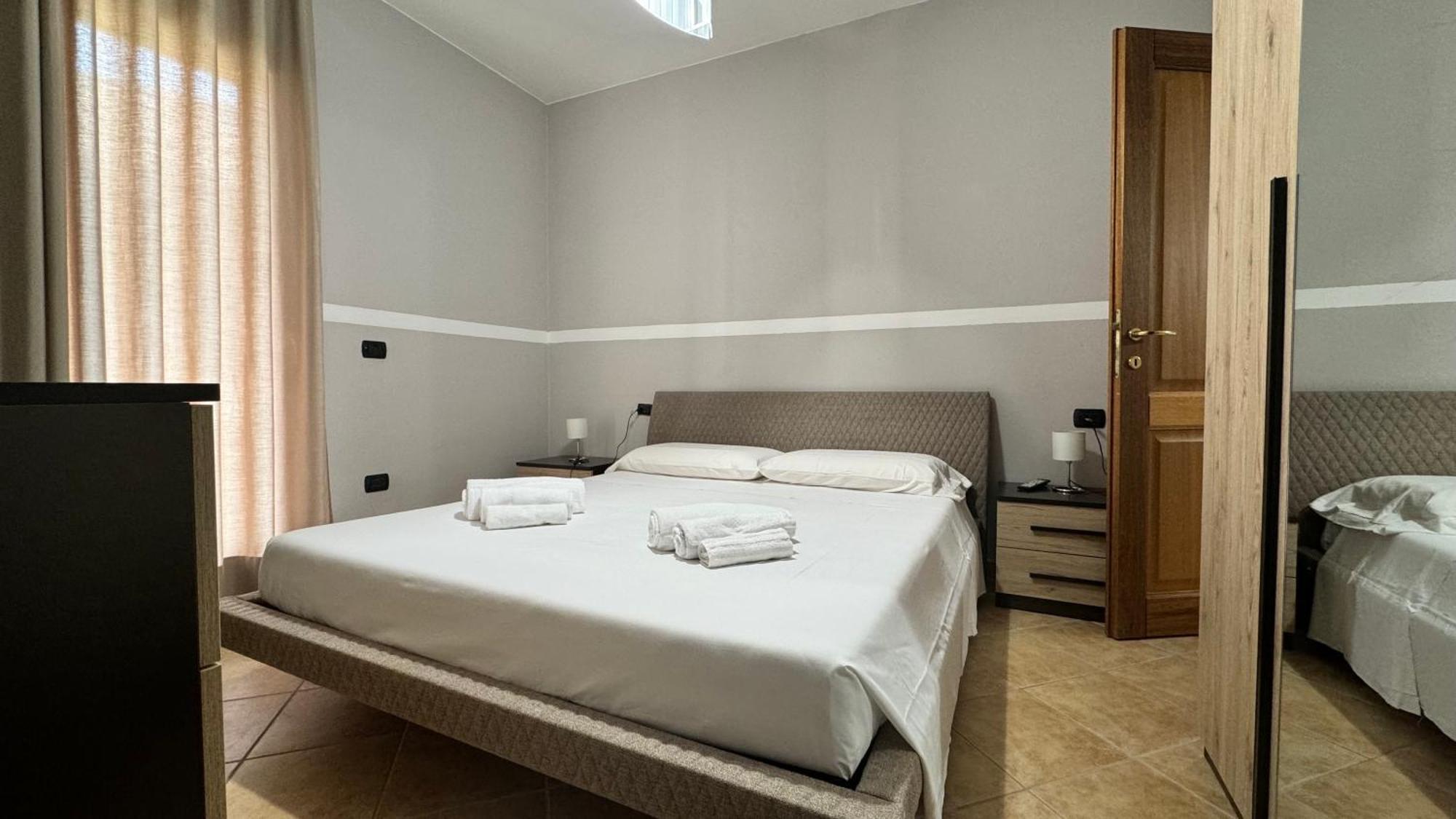 Aparthotel Residenze Le Vele&Le Maree La Maddalena  Esterno foto