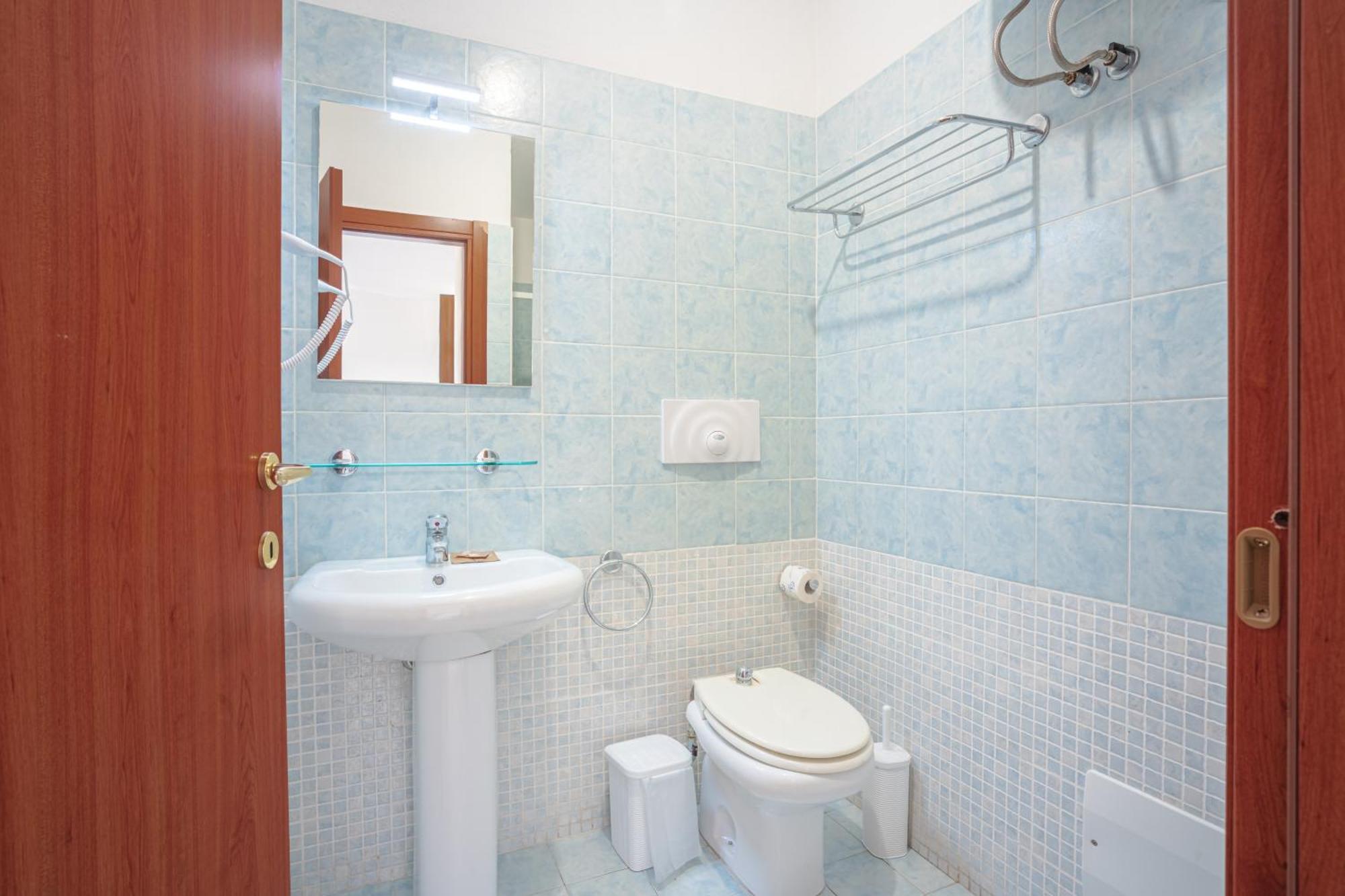 Aparthotel Residenze Le Vele&Le Maree La Maddalena  Esterno foto