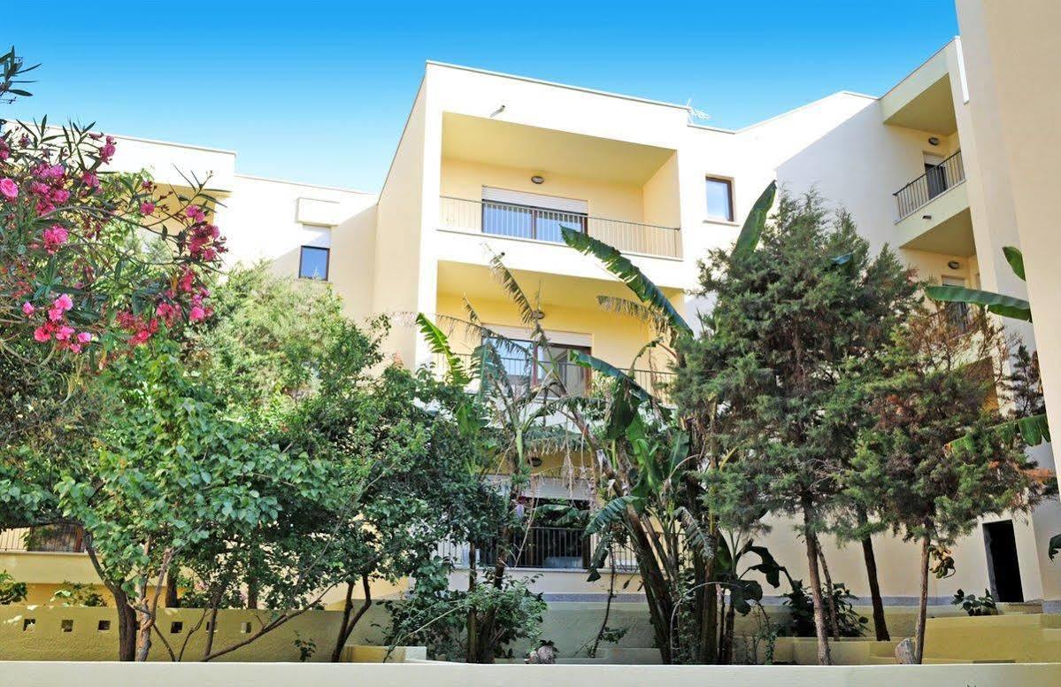 Aparthotel Residenze Le Vele&Le Maree La Maddalena  Esterno foto